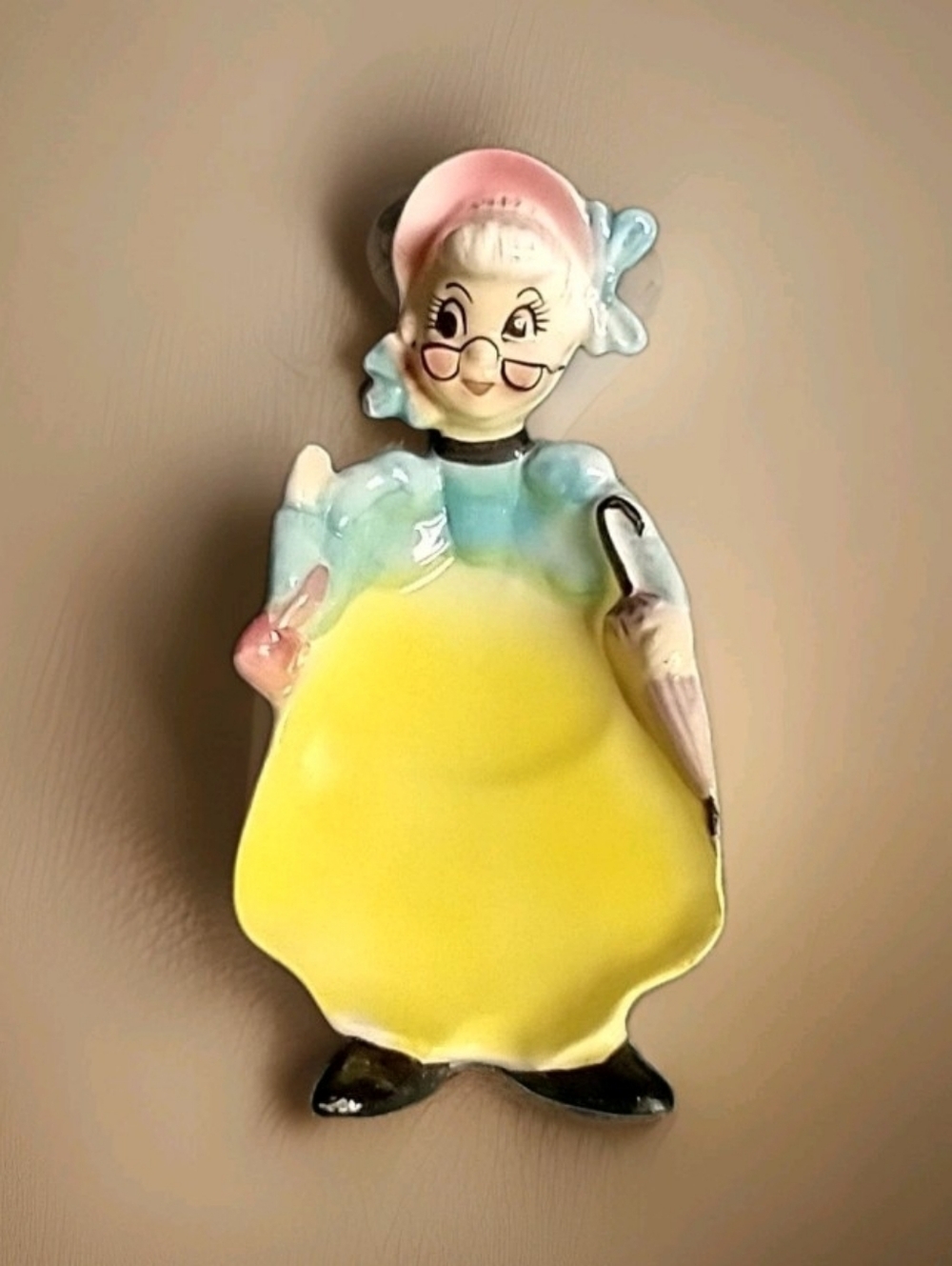 Vintage Ceramic Busy Biddy Granny W/Umbrella Teabag Holder/Spoon Rest